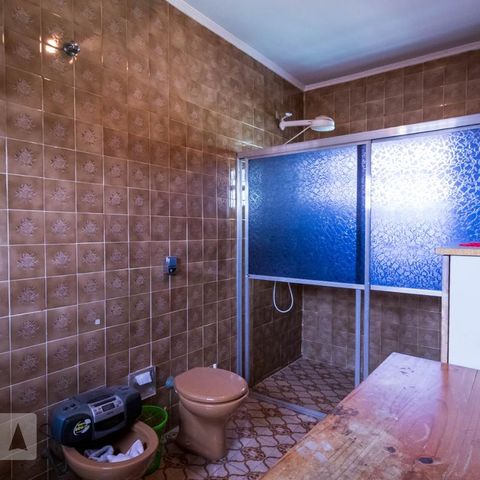 Casa à venda com 184m², 3 quartos e 4 vagasBanheiro da Suíte