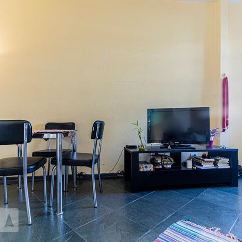 Apartamento para alugar com 53m², 1 quarto e sem vagaSala - Mesa