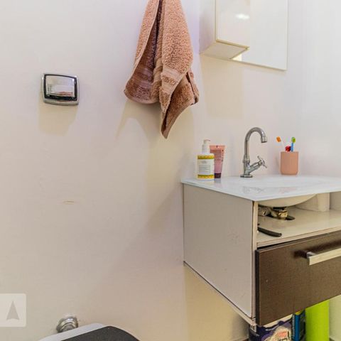 Apartamento para alugar com 53m², 1 quarto e sem vagaBanheiro - Pia