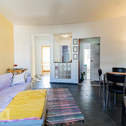 Apartamento para alugar com 53m², 1 quarto e sem vagaSala - Sofá
