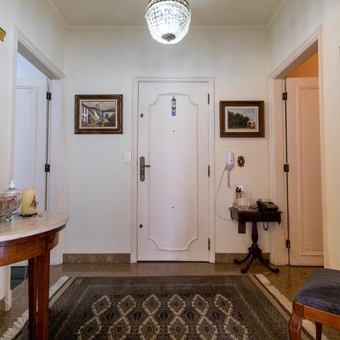 Apartamento à venda com 352m², 4 quartos e 2 vagasHall - entrada social