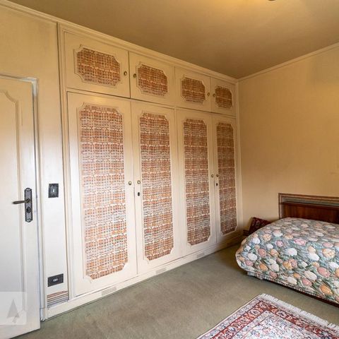 Apartamento à venda com 352m², 4 quartos e 2 vagasQuarto 1
