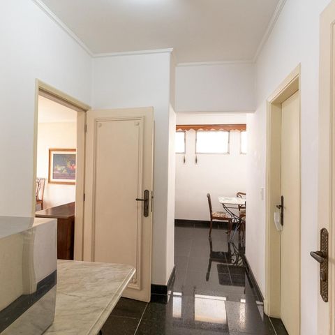 Apartamento à venda com 352m², 4 quartos e 2 vagasHall - acesso a copa e sala de jantar