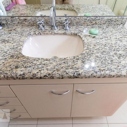 Apartamento à venda com 352m², 4 quartos e 2 vagasBanheiro