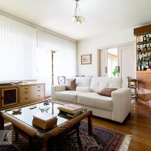 Apartamento à venda com 352m², 4 quartos e 2 vagasSala