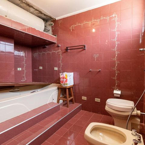 Apartamento à venda com 352m², 4 quartos e 2 vagasBanheiro da suíte máster