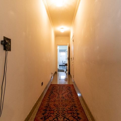 Apartamento à venda com 352m², 4 quartos e 2 vagasCorredor