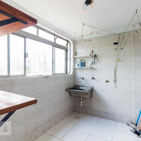Apartamento à venda com 75m², 3 quartos e 1 vagaÁrea de Serviço