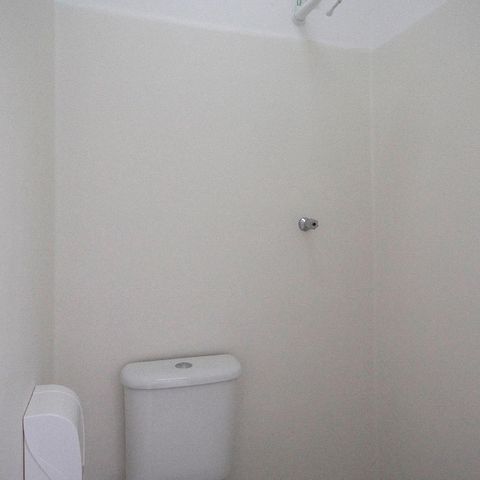 Apartamento à venda com 130m², 2 quartos e sem vaga Banheiro de Serviço