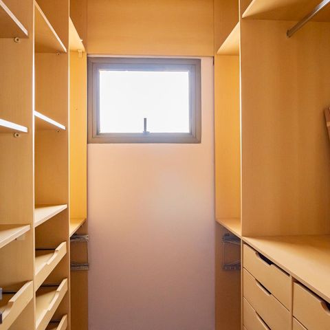 Apartamento à venda com 330m², 4 quartos e 4 vagasCloset - Suíte 1