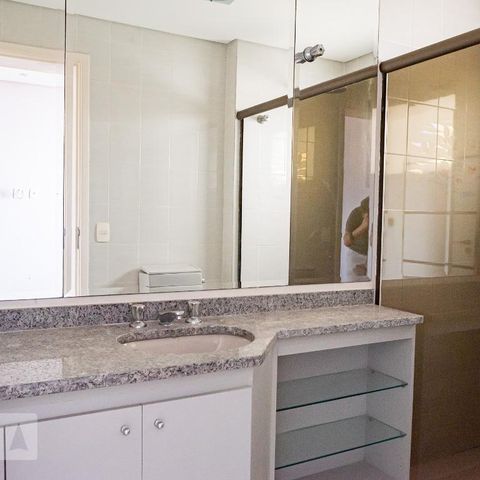 Apartamento à venda com 330m², 4 quartos e 4 vagasBanheiro 3 - Suíte
