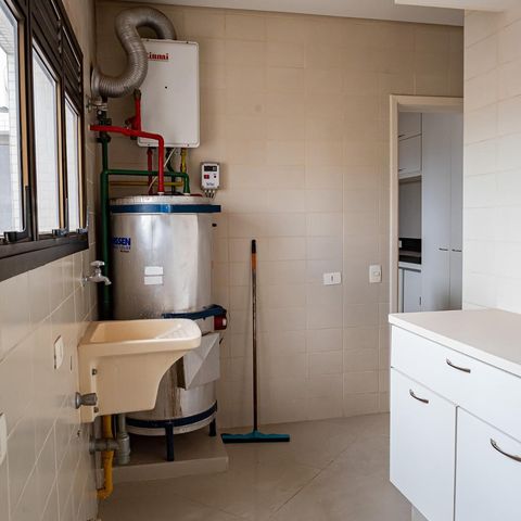 Apartamento à venda com 330m², 4 quartos e 4 vagasÁrea de serviço