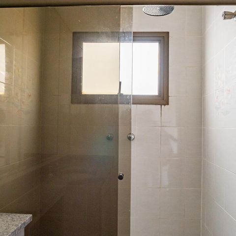 Apartamento à venda com 330m², 4 quartos e 4 vagasBanheiro 3 - Suíte