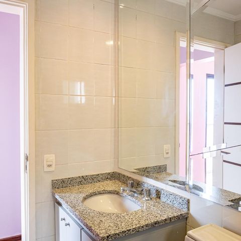 Apartamento à venda com 330m², 4 quartos e 4 vagasCobertura - Banheiro 4