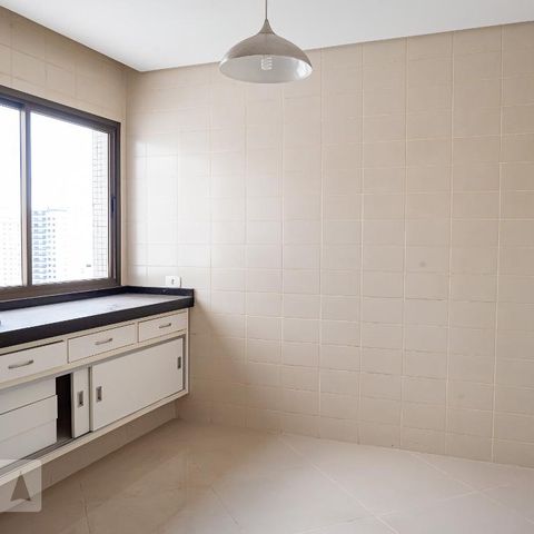 Apartamento à venda com 330m², 4 quartos e 4 vagasCozinha
