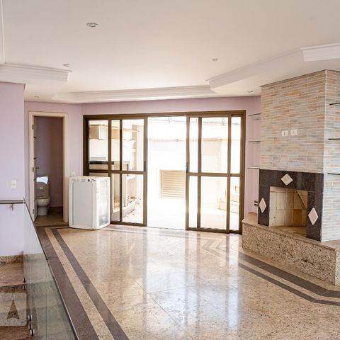 Apartamento à venda com 330m², 4 quartos e 4 vagasCobertura - Sala