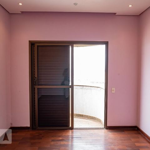 Apartamento à venda com 330m², 4 quartos e 4 vagasSuíte 1