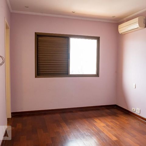 Apartamento à venda com 330m², 4 quartos e 4 vagasSuíte 2