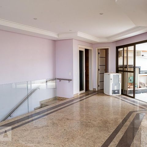 Apartamento à venda com 330m², 4 quartos e 4 vagasCobertura - Sala