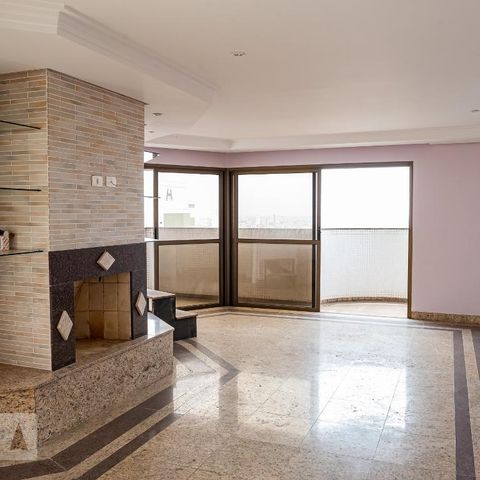 Apartamento à venda com 330m², 4 quartos e 4 vagasCobertura - Sala