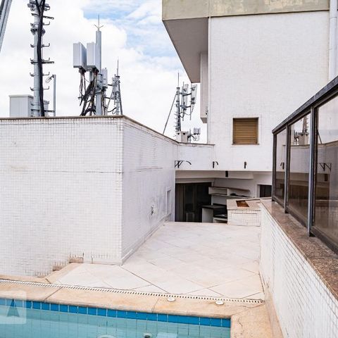 Apartamento à venda com 330m², 4 quartos e 4 vagasCobertura - Piscina