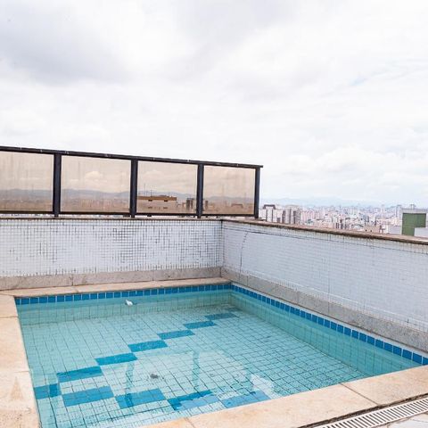 Apartamento à venda com 330m², 4 quartos e 4 vagasCobertura - Piscina
