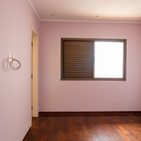 Apartamento à venda com 330m², 4 quartos e 4 vagasSuíte 2