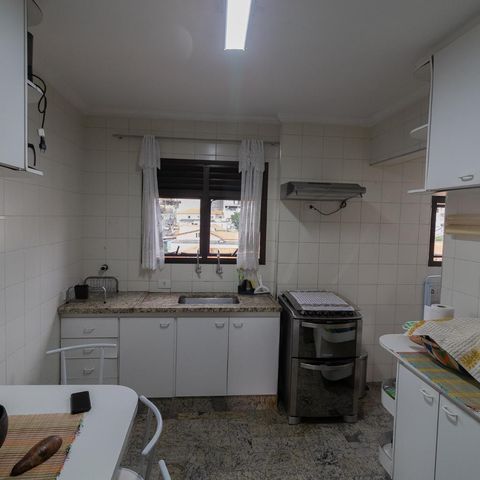 Apartamento à venda com 83m², 3 quartos e 2 vagasCozinha