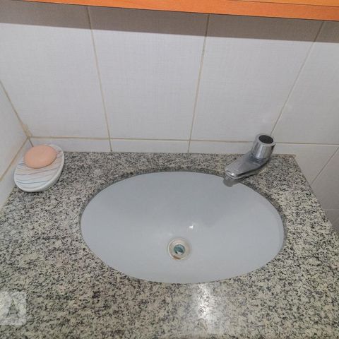 Apartamento à venda com 83m², 3 quartos e 2 vagasBanheiro