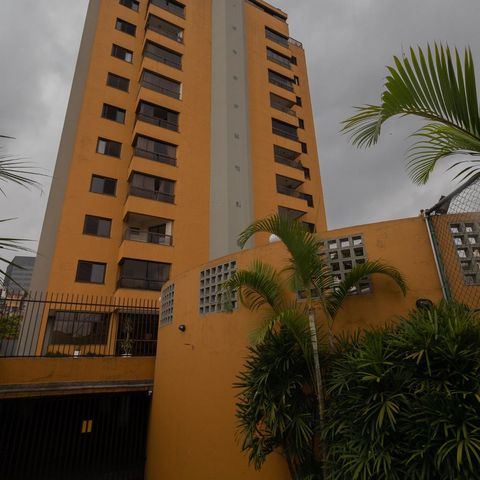 Apartamento à venda com 83m², 3 quartos e 2 vagasFachada