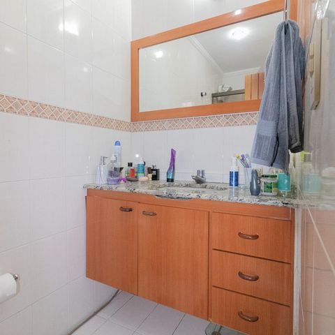 Apartamento à venda com 83m², 3 quartos e 2 vagasBanheiro da Suíte