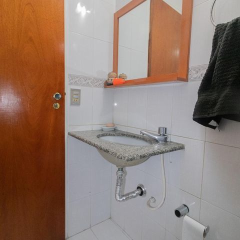 Apartamento à venda com 83m², 3 quartos e 2 vagasBanheiro