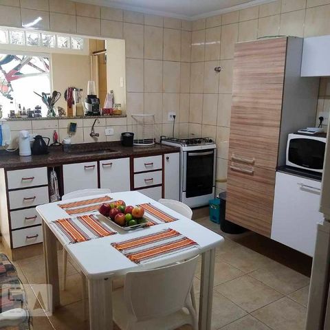 Casa à venda com 103m², 2 quartos e 1 vagaCozinha