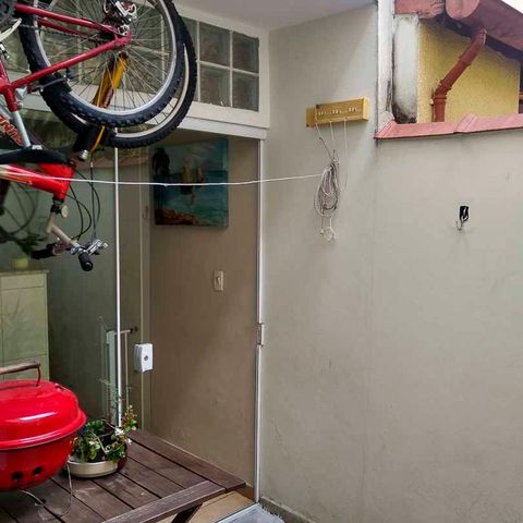 Casa à venda com 103m², 2 quartos e 1 vagaÁrea de Serviço