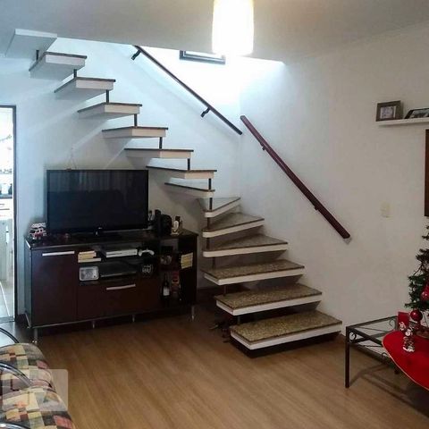 Casa à venda com 103m², 2 quartos e 1 vagaSala