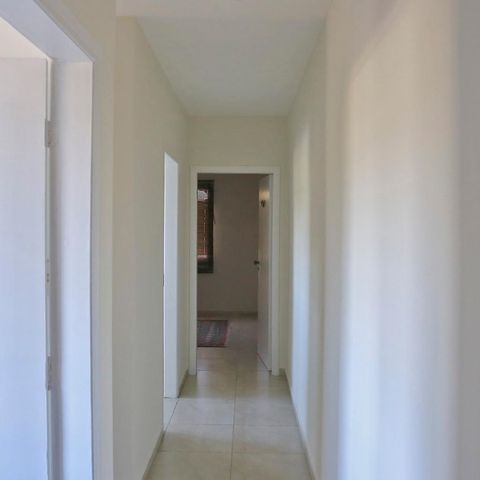 Casa à venda com 120m², 3 quartos e 2 vagasCorredor