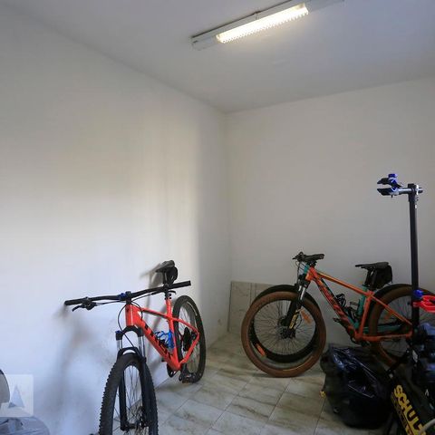 Casa à venda com 120m², 3 quartos e 2 vagasQuarto de Serviço