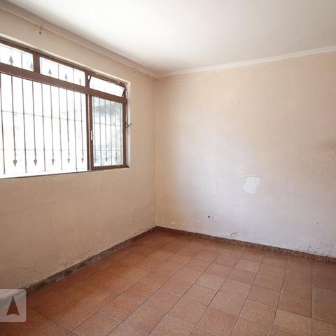 Casa à venda com 400m², 2 quartos e 2 vagasSala