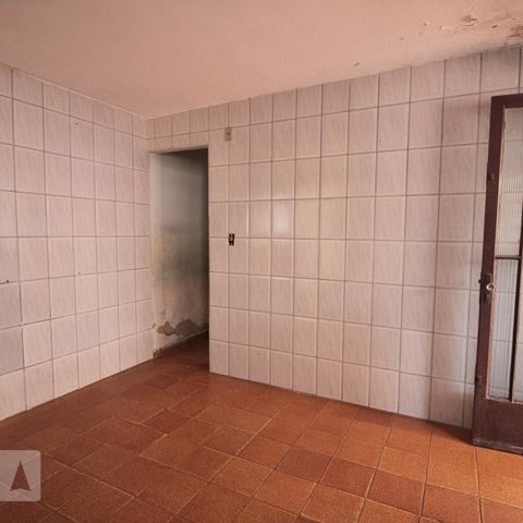 Casa à venda com 400m², 2 quartos e 2 vagasCozinha