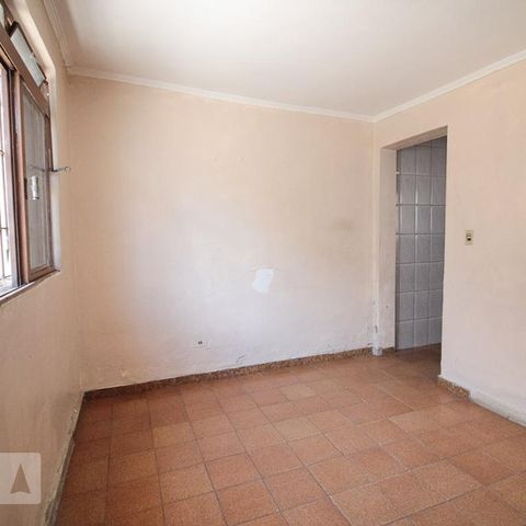 Casa à venda com 400m², 2 quartos e 2 vagasSala