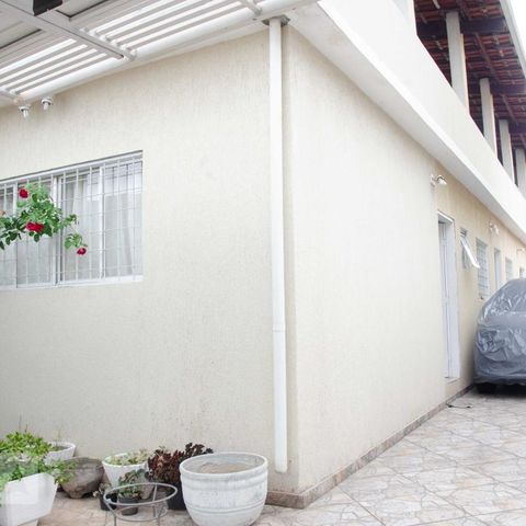 Casa à venda com 204m², 3 quartos e 6 vagasEntrada-Garagem