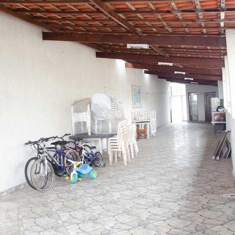 Casa à venda com 204m², 3 quartos e 6 vagasSalão de Festa