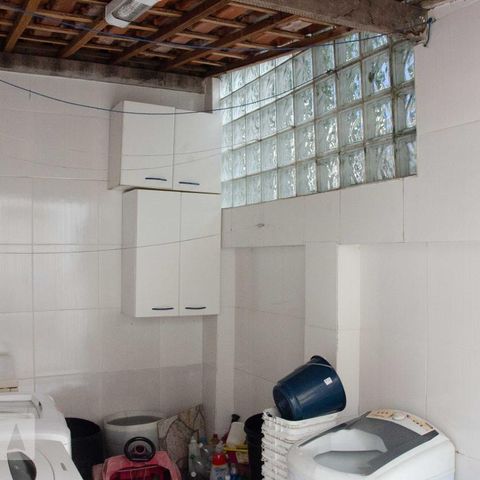 Casa à venda com 204m², 3 quartos e 6 vagasLavanderia