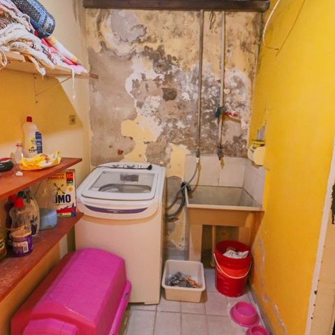 Casa à venda com 140m², 5 quartos e 5 vagasCasa 2 - Lavanderia