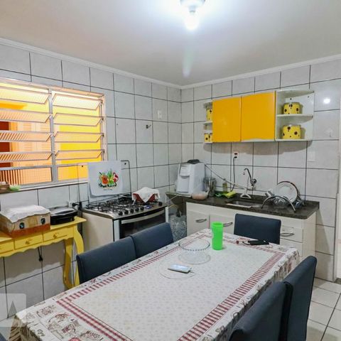 Casa à venda com 140m², 5 quartos e 5 vagasCasa 2 - Cozinha