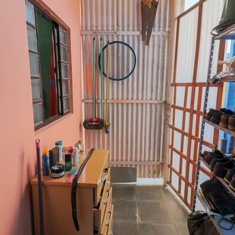 Casa à venda com 140m², 5 quartos e 5 vagasCasa 1 Lavanderia