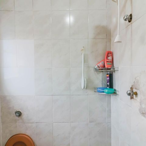 Casa à venda com 140m², 5 quartos e 5 vagasCasa 1 Banheiro