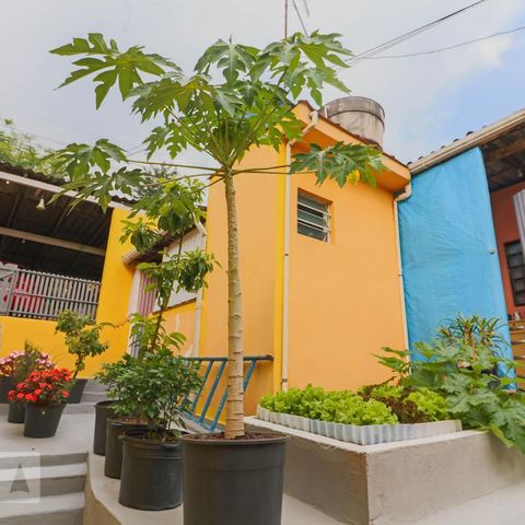 Casa à venda com 140m², 5 quartos e 5 vagasQuintal