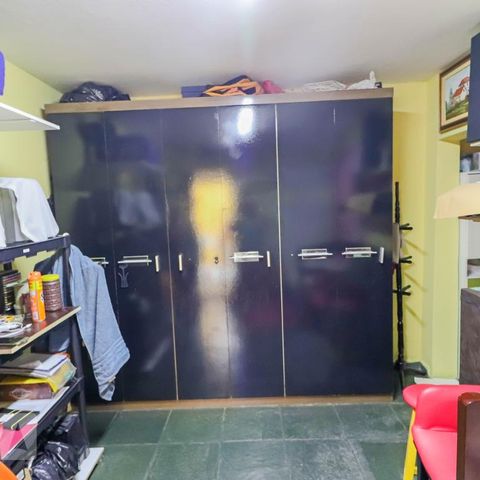 Casa à venda com 140m², 5 quartos e 5 vagasCasa 1 Quarto