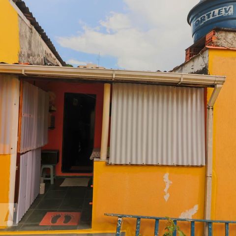 Casa à venda com 140m², 5 quartos e 5 vagasCasa 1 Fachada